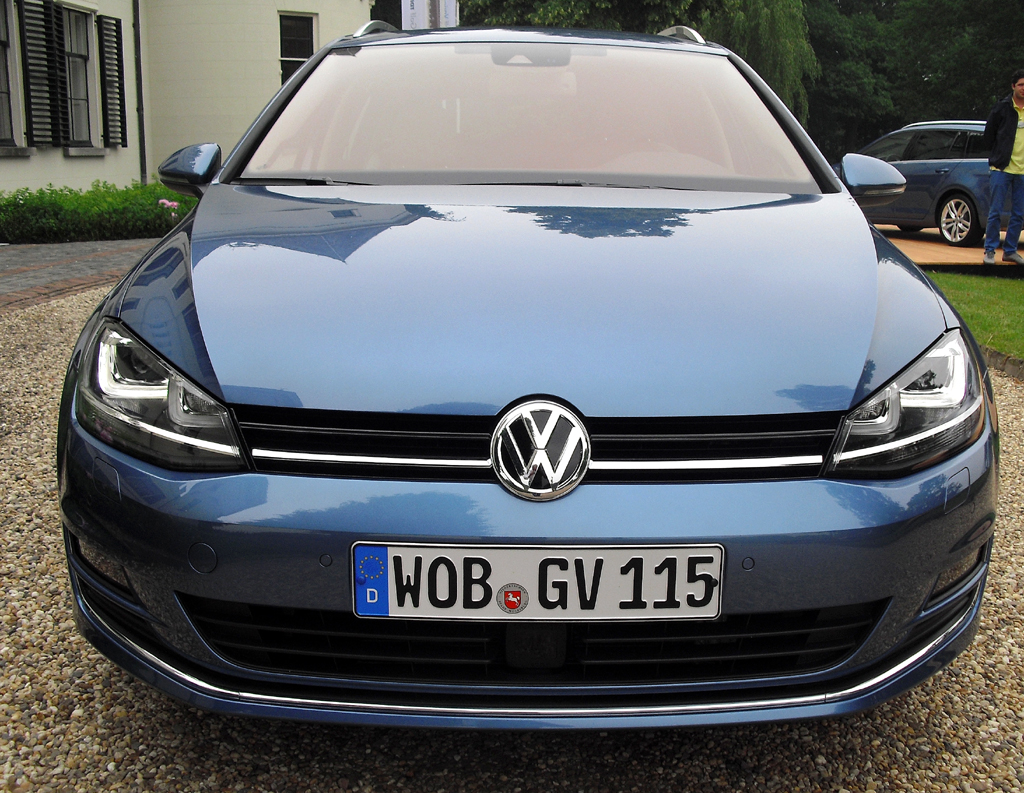 VW Golf Variant: Blick auf die Frontpartie. 