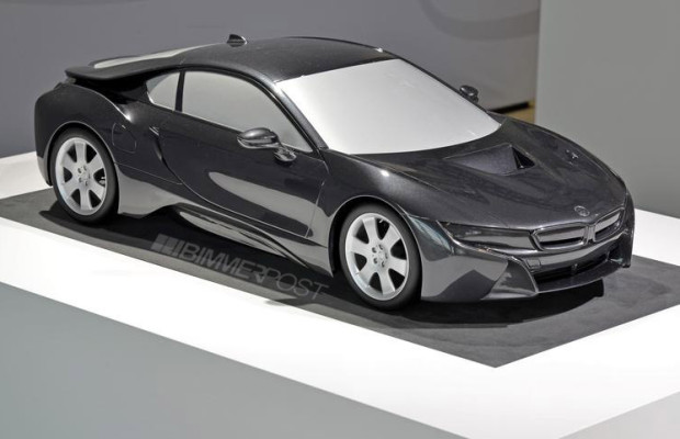 BMW i8 Enthüllt: Maßstabgetreues Modell zeigt Serienversion des Hybrid-Sportlers
