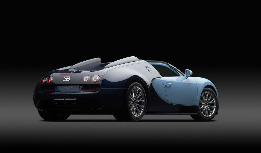 Bugatti legt sechs Mal drei Legenden-Fahrzeuge auf