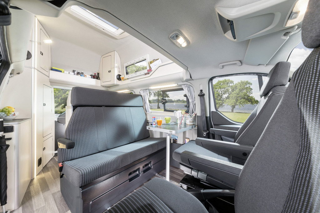 Caravan-Salon 2013: Der Ford Transit kriegt eins aufs Dach