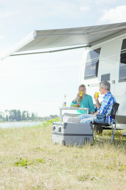 Caravan-Salon 2013: Stützenlose Markise bald auch für Kastenwagen