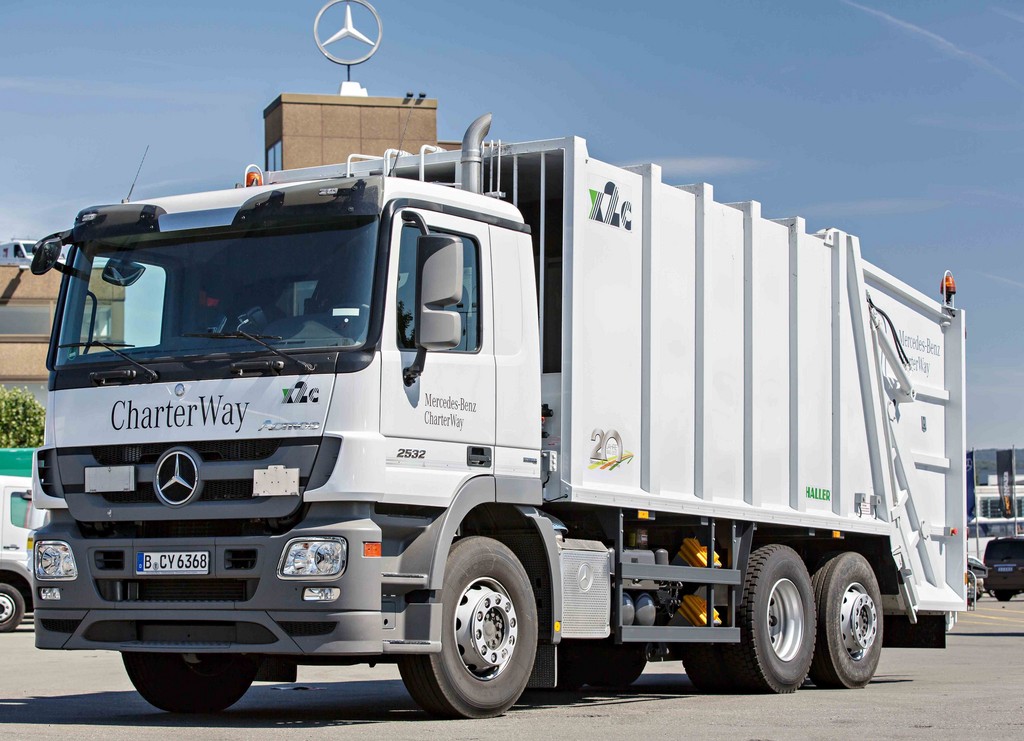 Charter-Way baut Entsorgerflotte aus