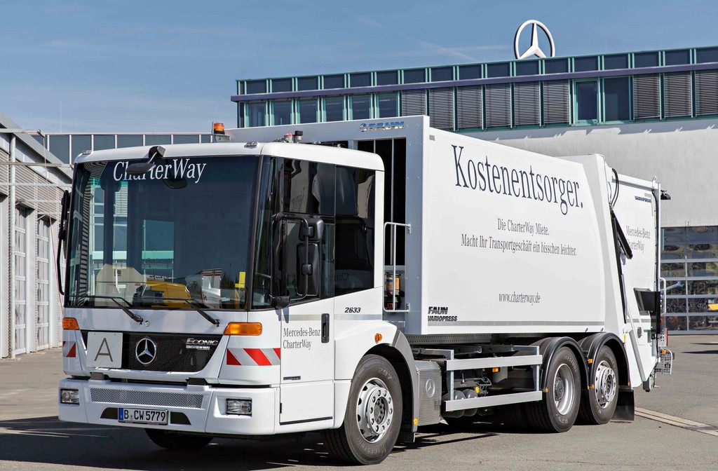 Charter-Way baut Entsorgerflotte aus