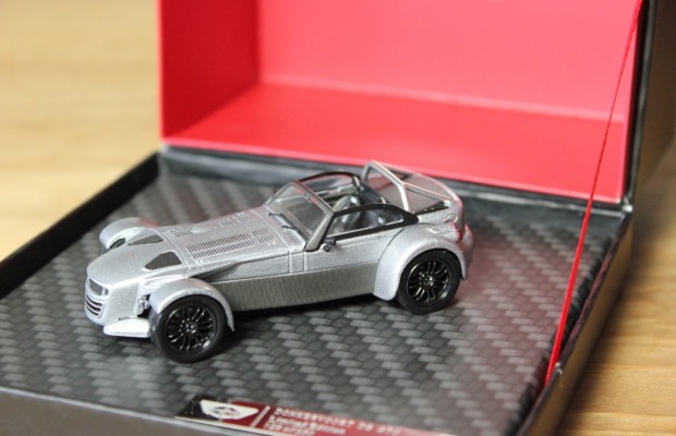 Donkervoort: Roadster für den Schreibtisch
