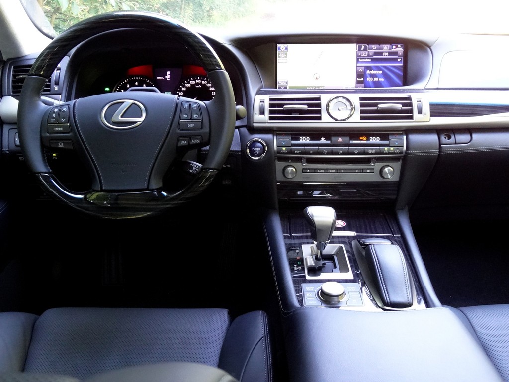Fahrbericht Lexus LS 600h L Wellnessline: Abgefahr‘n