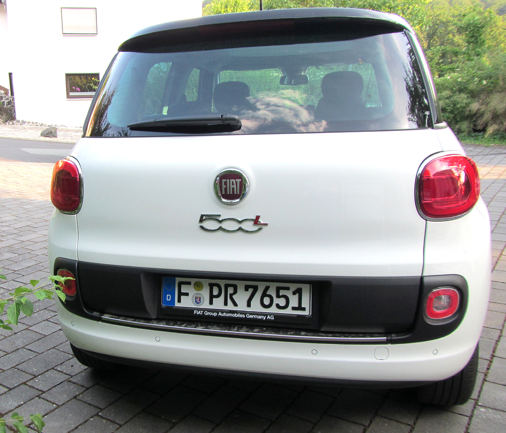 Fiat 500L: Blick auf die Heckpartie. 