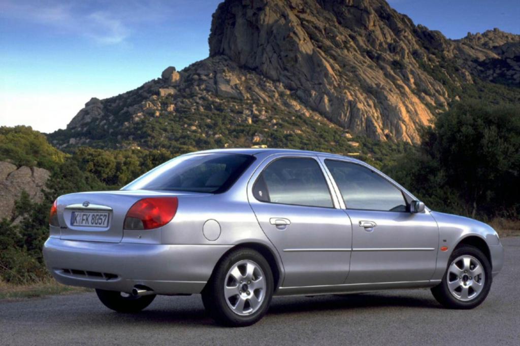 Ford Mondeo 4-Türer Generation 2 ab 1996