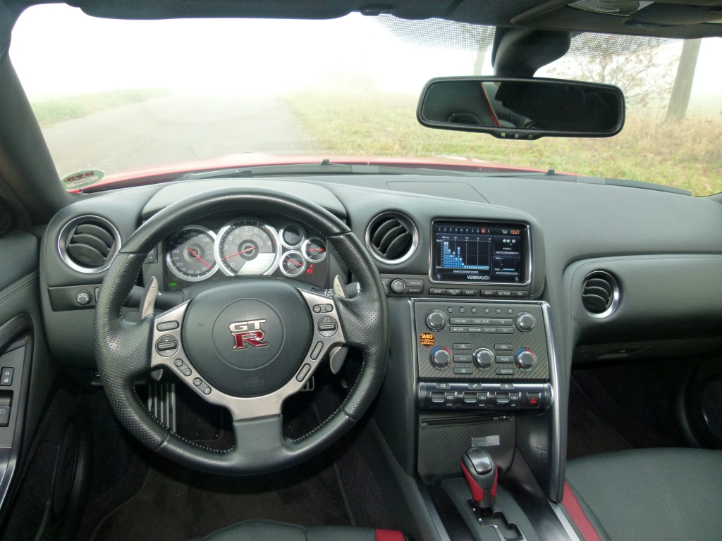 GT-R elektrisiert? Nissan sichert sich Markenname »R-Hybrid«