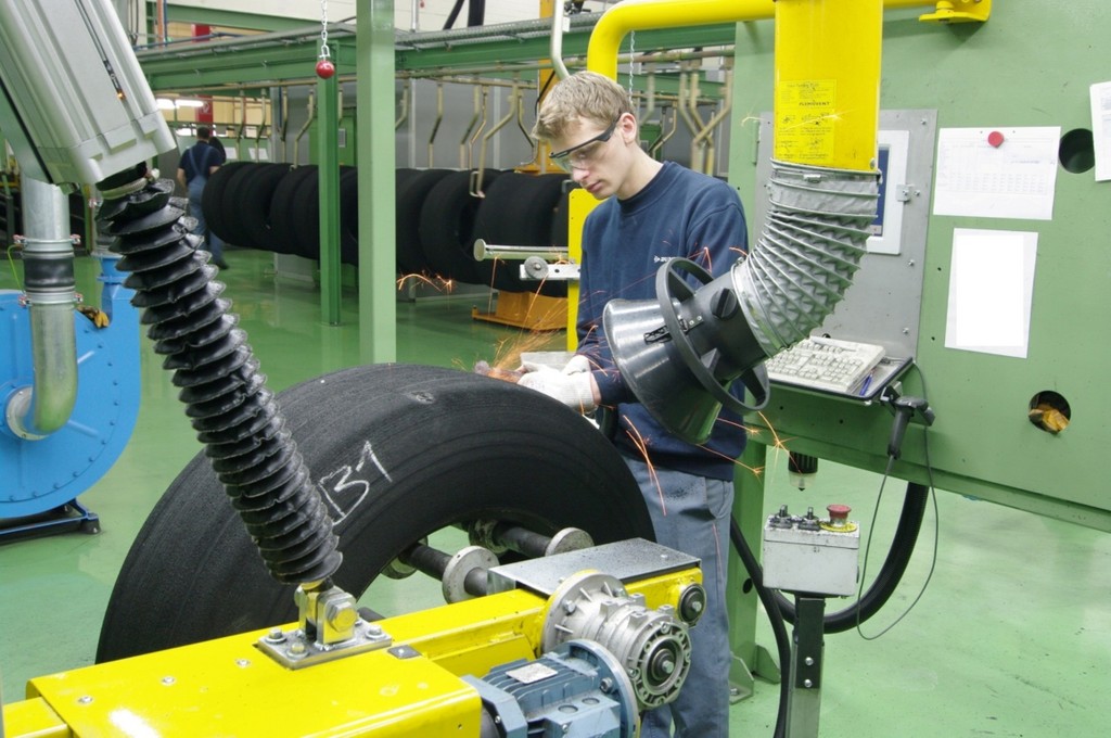 Goodyear Dunlop runderneuert kundeneigene Lkw-Reifen