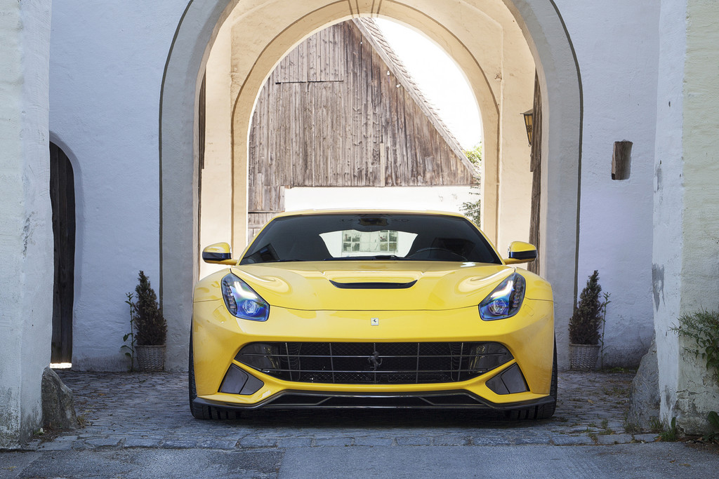 Grollender Gelbton von Novitec Rosso