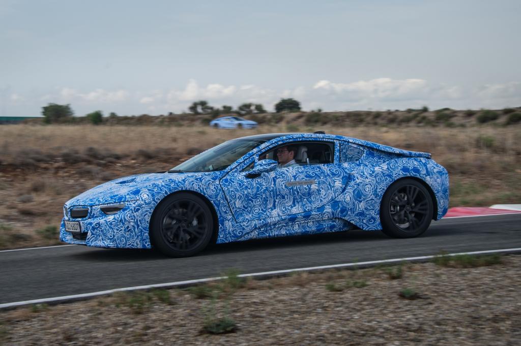 IAA 2013: BMW i8 - Leichte Trennscheibe