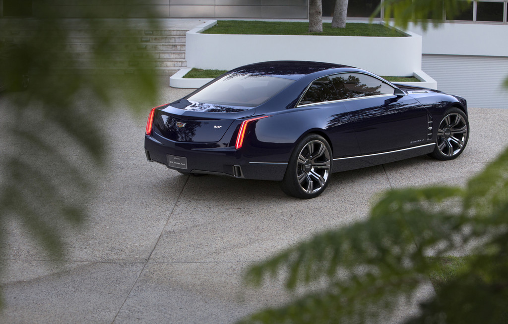 IAA 2013: Cadillac bringt neuen CTS und Range-Extender-Coupé nach Europa