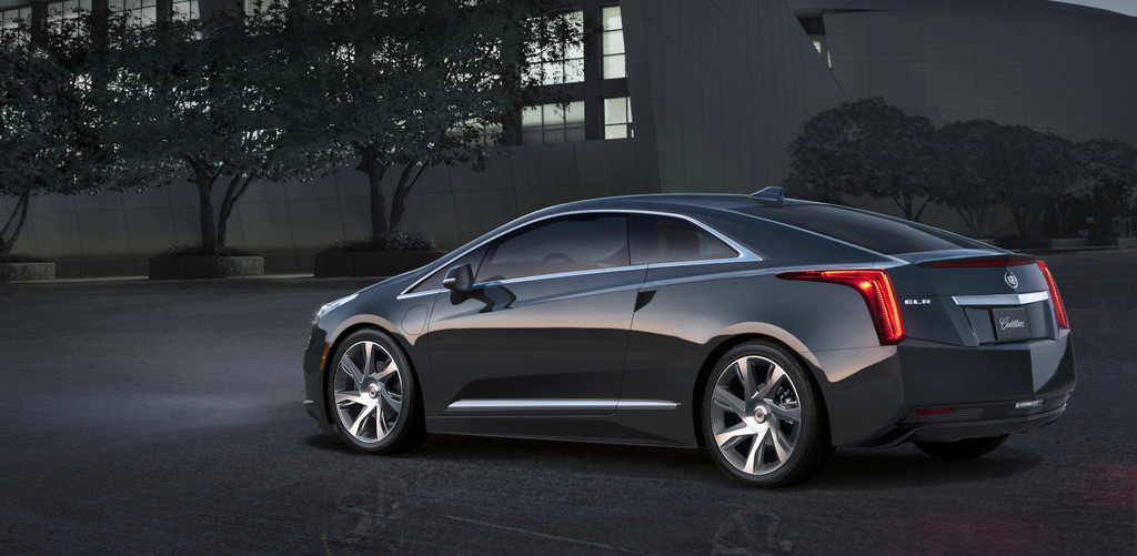 IAA 2013: Cadillac bringt neuen CTS und Range-Extender-Coupé nach Europa