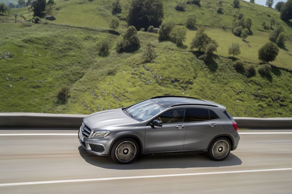 IAA 2013: Mercedes-Benz GLA fährt mit Spitzenwerten vor