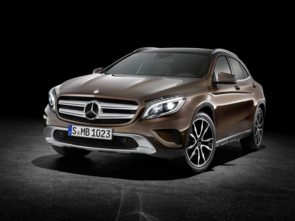 IAA 2013: Mercedes-Benz GLA fährt mit Spitzenwerten vor