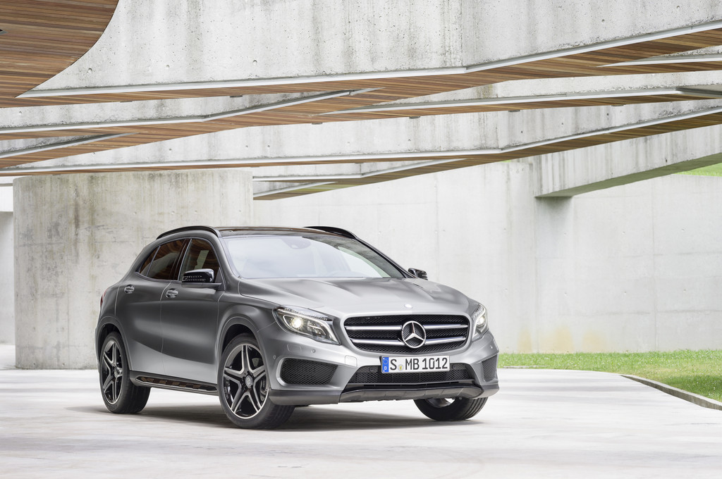 IAA 2013: Mercedes-Benz GLA fährt mit Spitzenwerten vor