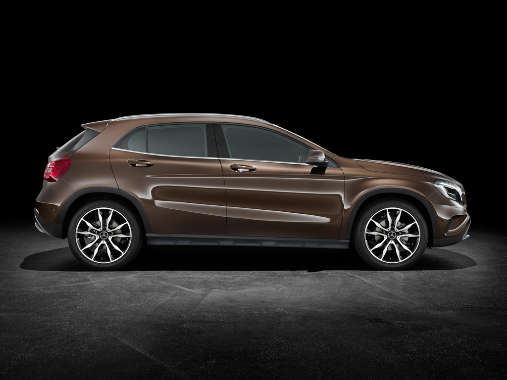 IAA 2013: Mercedes-Benz GLA fährt mit Spitzenwerten vor