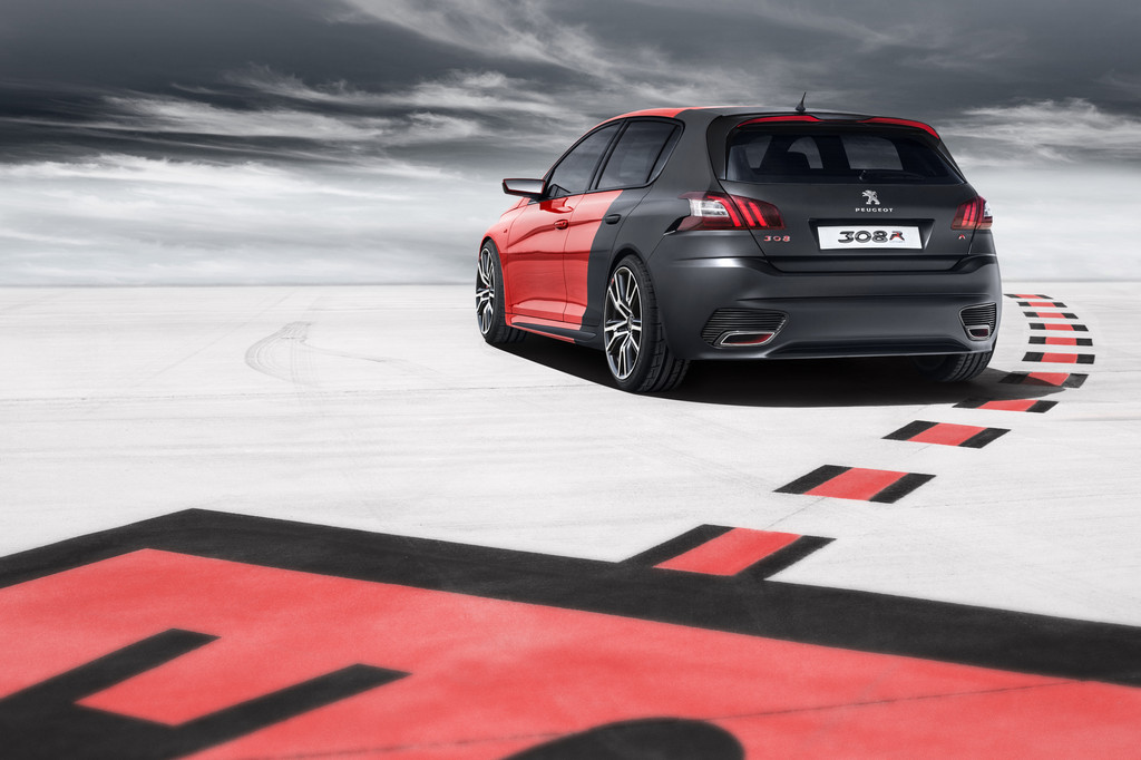 IAA 2013: Peugeot 308 drängt sich zwischen GTI und Golf R