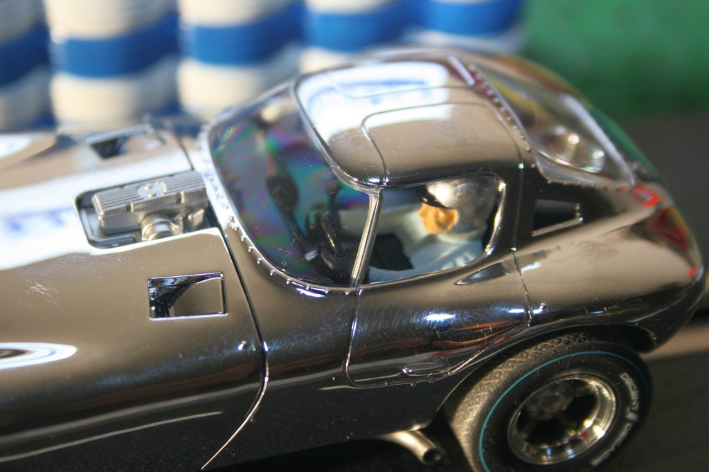 Im Slot: Cheetah von Carrera mit Chromeffekt