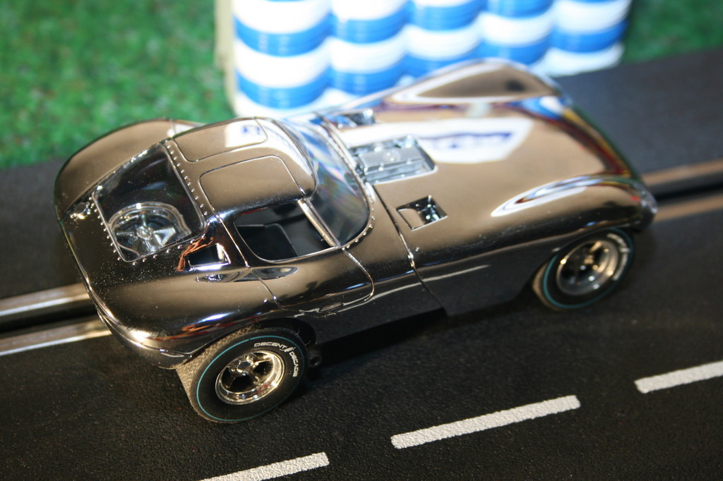 Im Slot: Cheetah von Carrera mit Chromeffekt