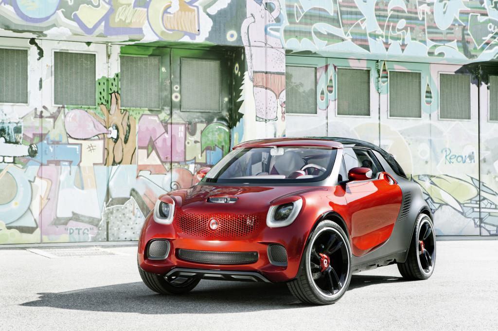 Im vergangenen Jahr hat Smart mit der Studie Forstars einen Ausblick auf die neue Generation des Stadtautos gegeben