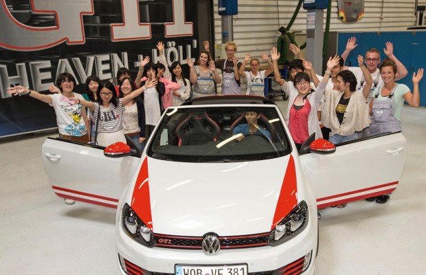 Japanische Jugendbotschafter informieren sich bei VW