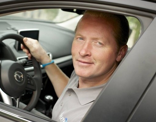 Joey Kelly mit Mazda3 in Russland