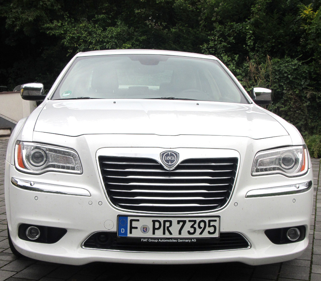 Lancia Thema: Blick auf die Frontpartie. 