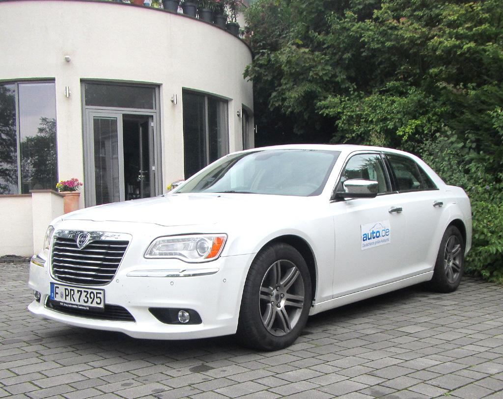 Lancia Thema, hier als stärkerer Diesel mit 176/239 kW/Ps. 