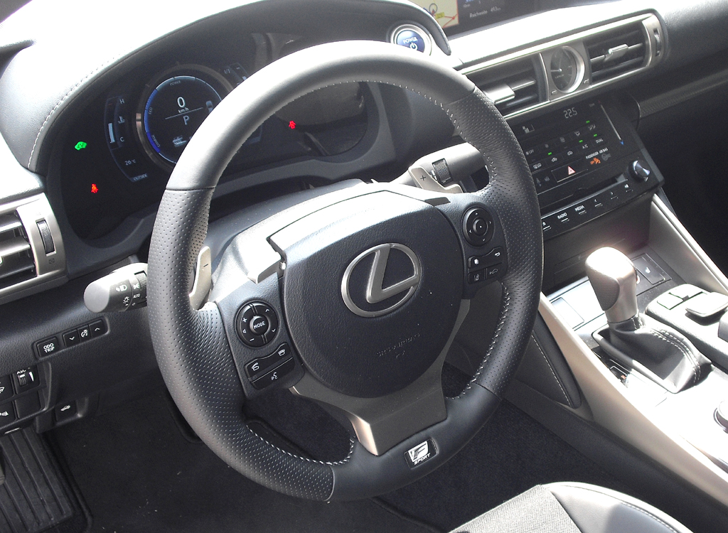 Lexus IS: Blick ins Cockpit. 