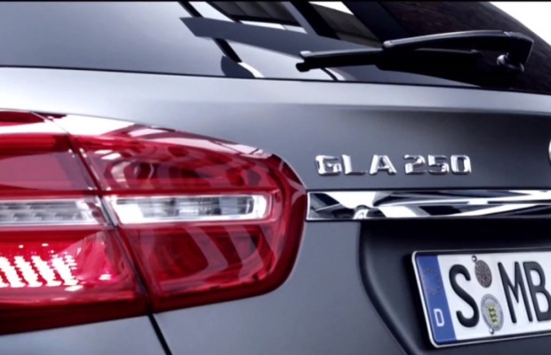 Mercedes zeigt GLA auf Facebook