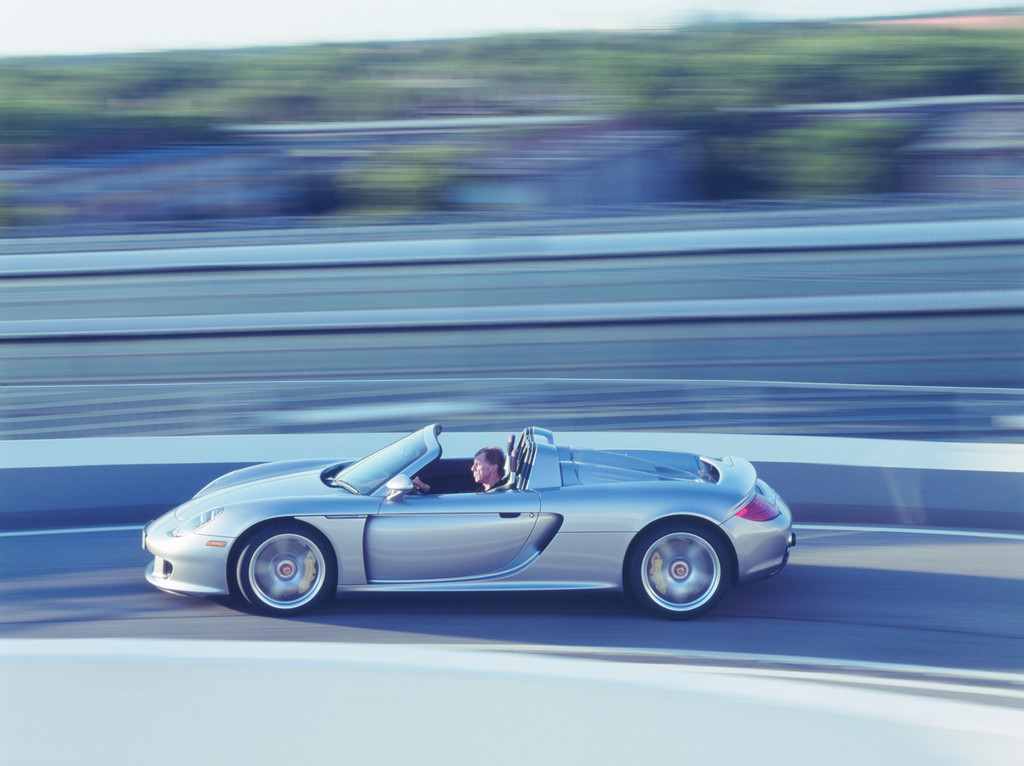 Neu entwickelter Reifen für den Porsche Carrera GT