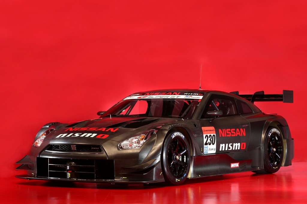 Nissans GT500 ist auch DTM-tauglich