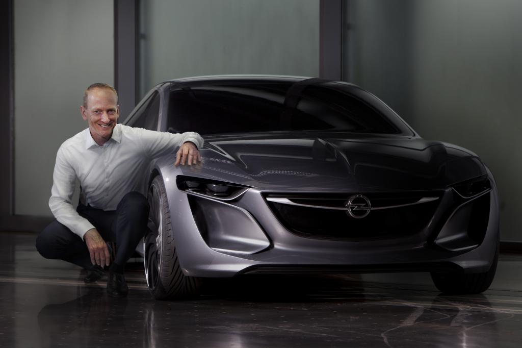 Opel-Chef Neumann vor dem Monza Concept