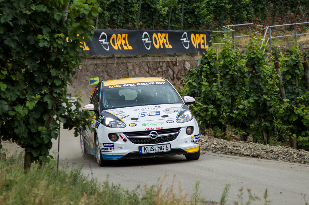 Opels Adam-Familie bei ADAC-Rallye