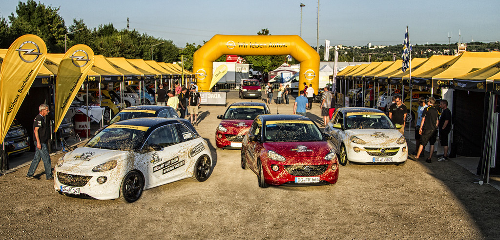 Opels Adam-Familie bei ADAC-Rallye