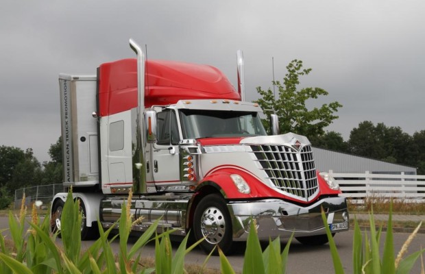 Panorama: US-Trucks in Deutschland - Charme und Show