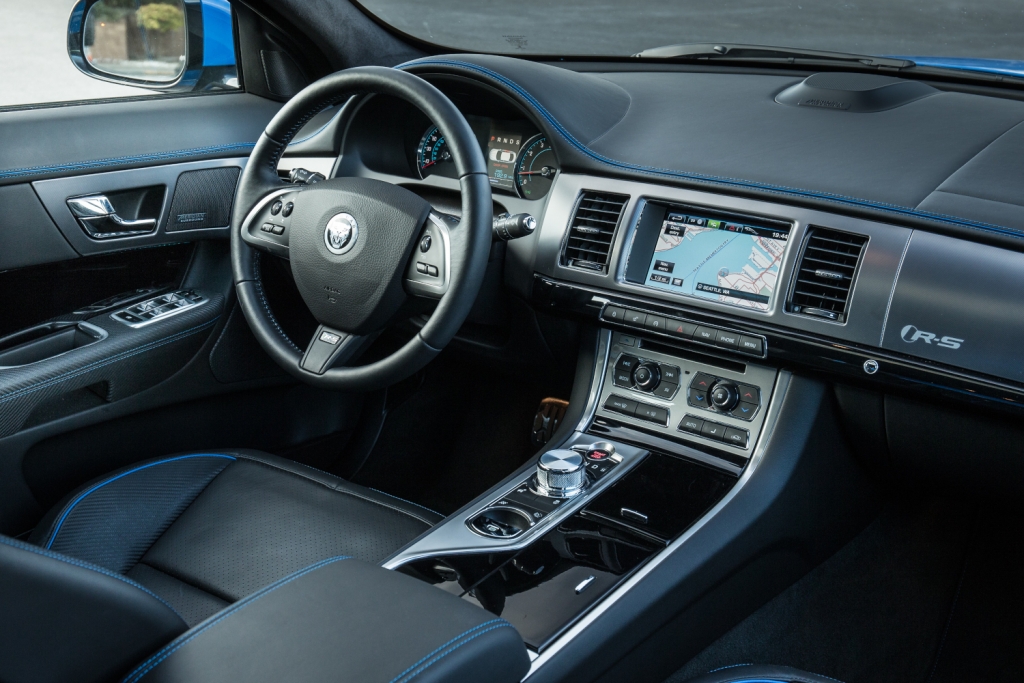 Pressepräsentation Jaguar R-Typen mit 550 PS: Charaktersache