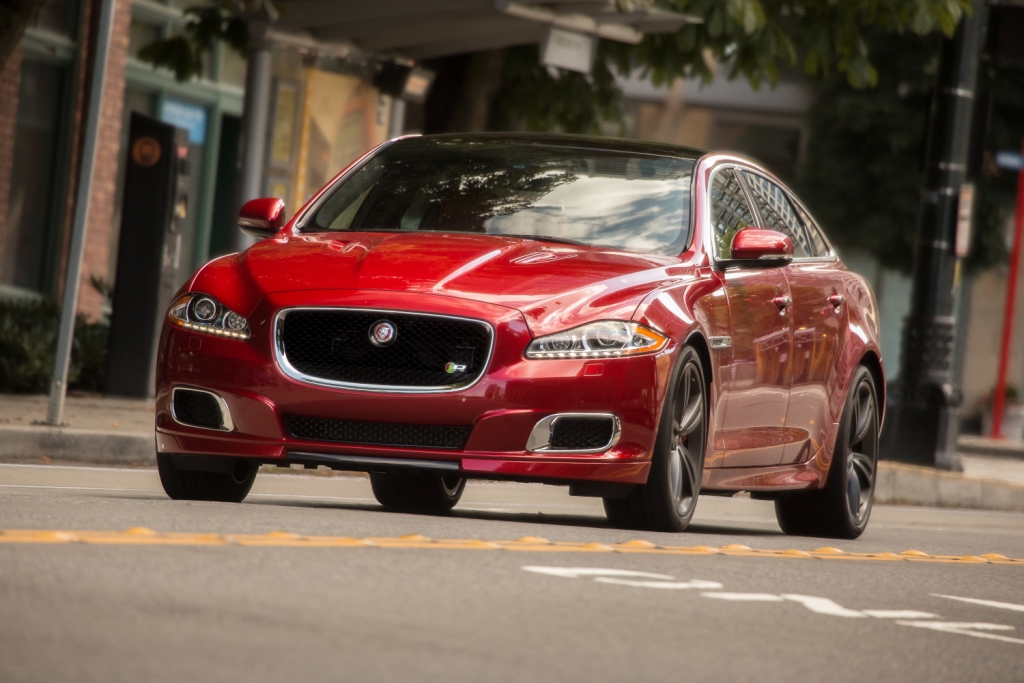 Pressepräsentation Jaguar R-Typen mit 550 PS: Charaktersache