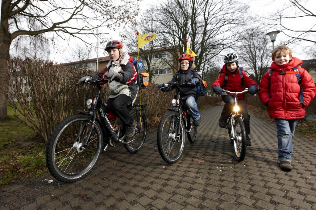 Ratgeber: Mit dem Fahrrad zur Schule - Im Zweifel nicht alleine