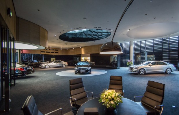 S-Klasse-Lounge bei Mercedes-Benz in München