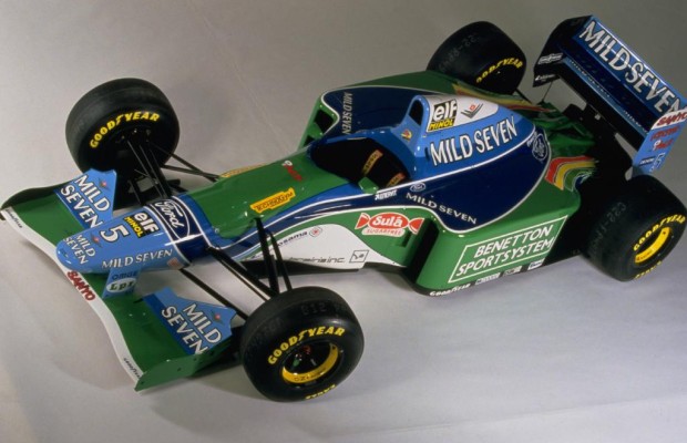 Schumis Formel-1-Bolide unterm Hammer