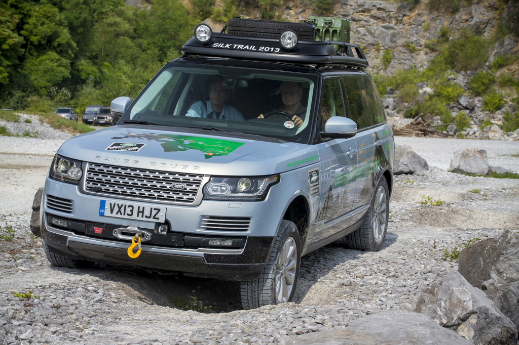 Seidenstraßen-Tour: Prolog mit einem Range Rover Hybrid