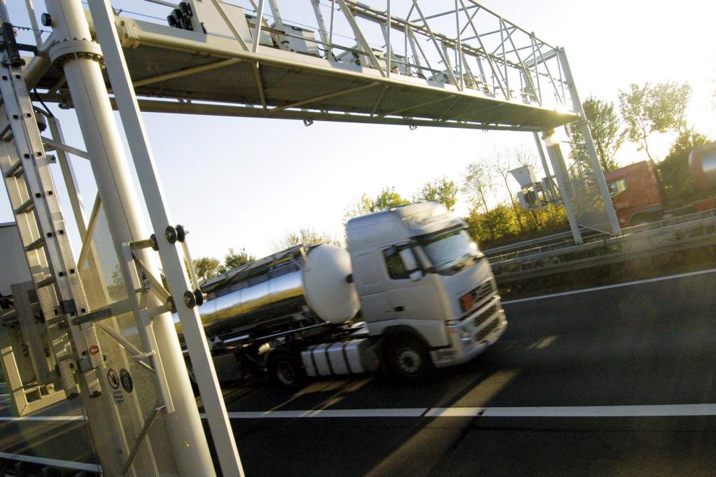 Streit um Lkw-Maut per Gesetz beendet