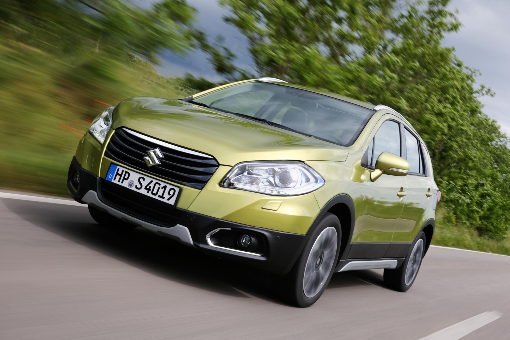 Suzuki SX4: Neuer Crossover im Kompaktsegment – Deutschlandpremiere auf der IAA 2013