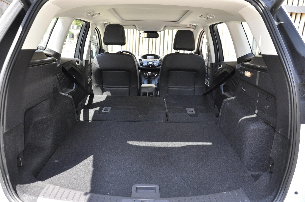 Test Ford Kuga 2.0 TDCi 4x4 Powershift Titanium: Durstiges Familienauto