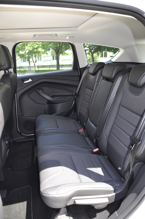 Test Ford Kuga 2.0 TDCi 4x4 Powershift Titanium: Durstiges Familienauto
