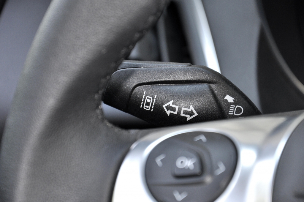 Test Ford Kuga 2.0 TDCi 4x4 Powershift Titanium: Durstiges Familienauto