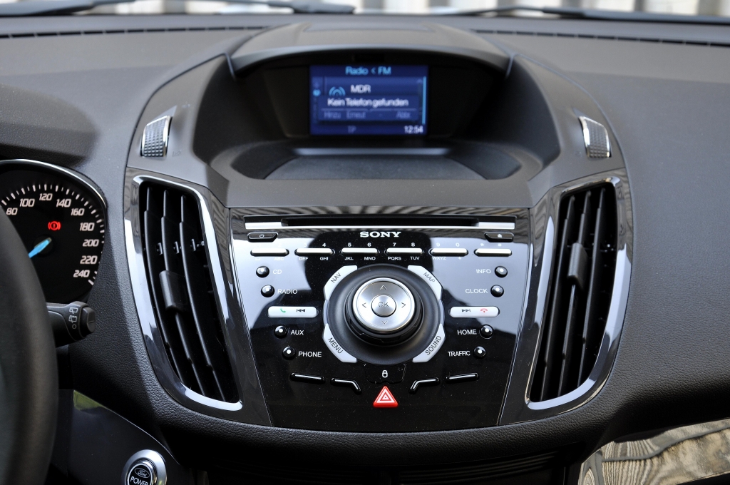 Test Ford Kuga 2.0 TDCi 4x4 Powershift Titanium: Durstiges Familienauto