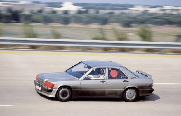 Vor 30 Jahren: Mercedes-Benz 190 E auf Rekordfahrt